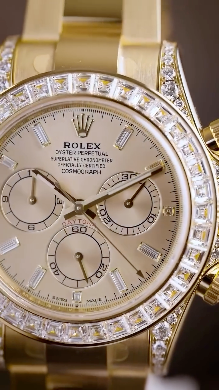 Rolex Daytona Diamond Bezel – Side profile view