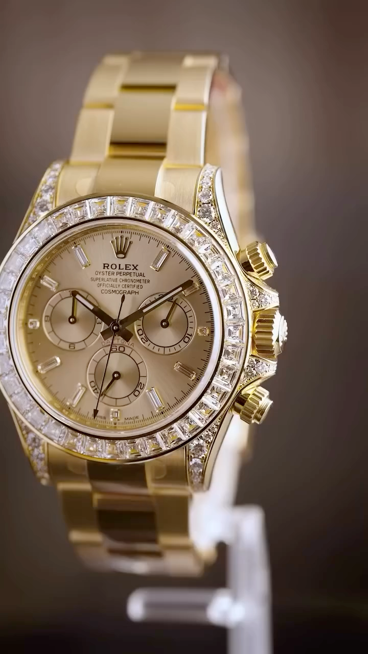 Rolex Daytona Diamond Bezel – Close-up front view